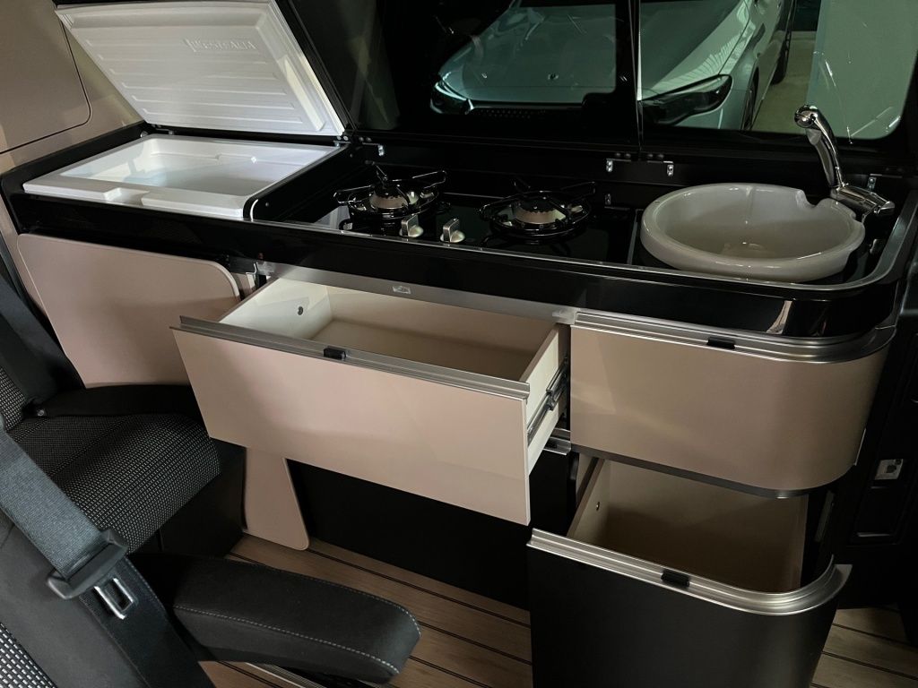 Fahrzeugabbildung Mercedes-Benz V 250 Marco Polo 4x4 AMG 5 Sitze AIRMATIC SOUND