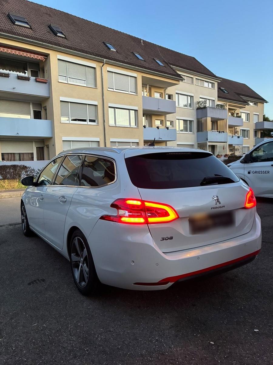 Peugeot 308 2014 — engine 116 HP (85kW)