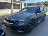 BMW 320 e M-Sport Leder Navi dig. Cockpit LED PDCv+H - BMW 320 mit Hybrid-Antrieb: Plug-In Hybrid