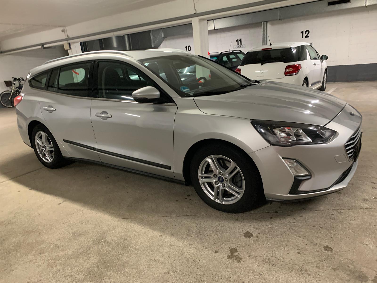 Ford Focus Turnier mit NAVI/LED erst 40TKM