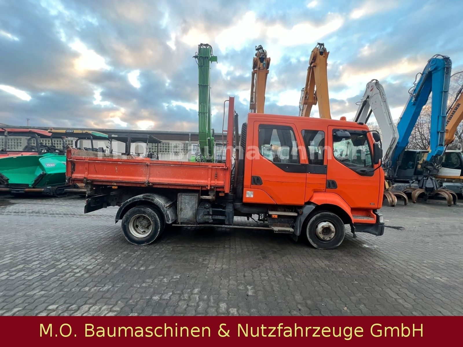 Fahrzeugabbildung Renault Midlum 180-12 / Doka / 3-seiten Kipper /