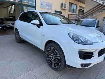 Porsche Cayenne - 3