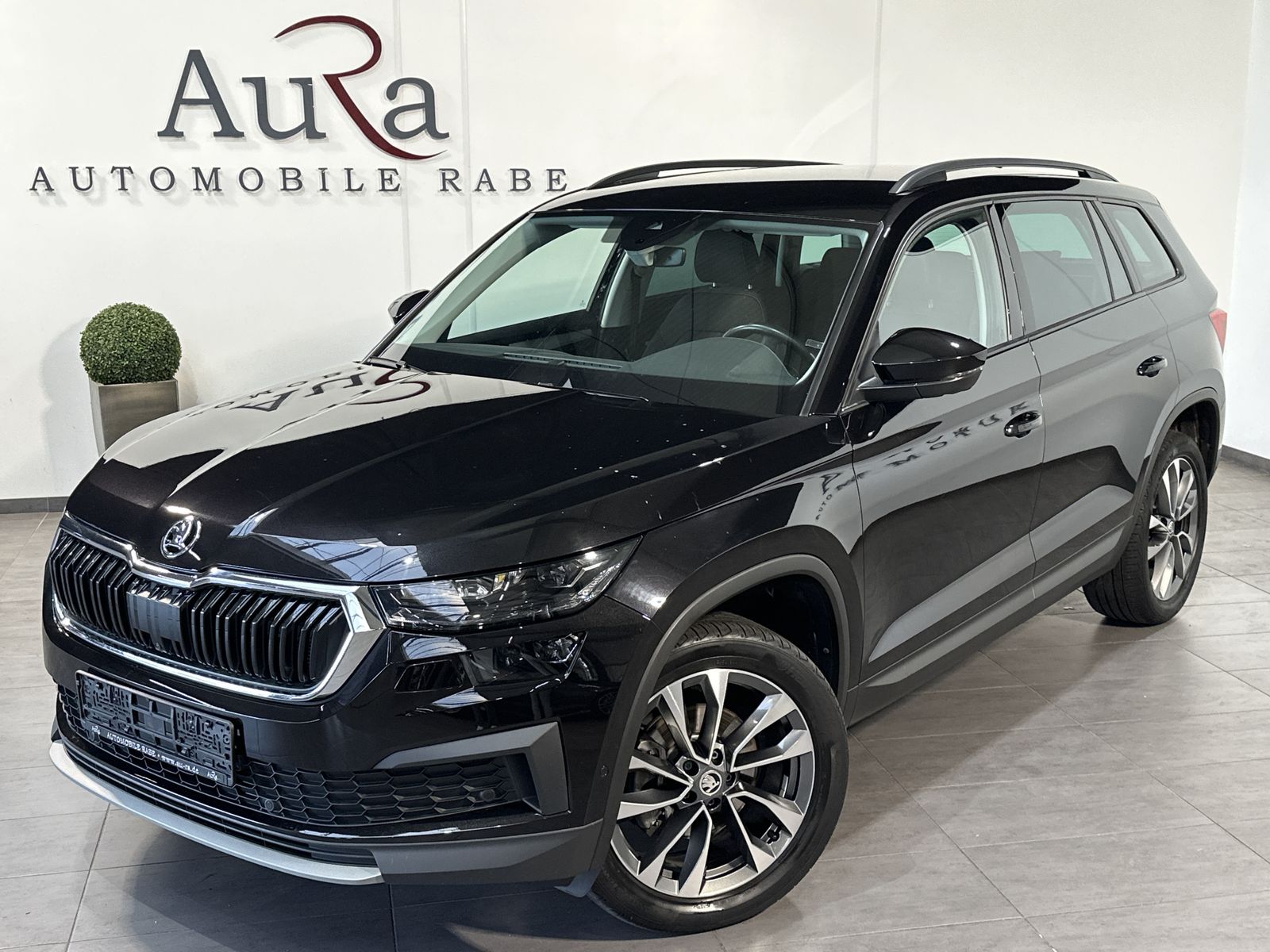 Fahrzeugabbildung SKODA Kodiaq 2.0 TDI DSG Clever NAV+LED+360°+VCOCK+AHK