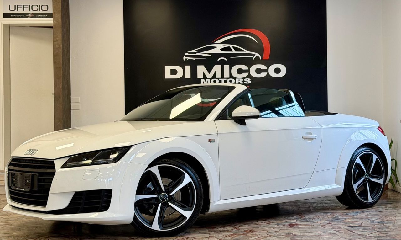 AUDI Audi TT Roadster 2.0 TFSI quattro S tronic line