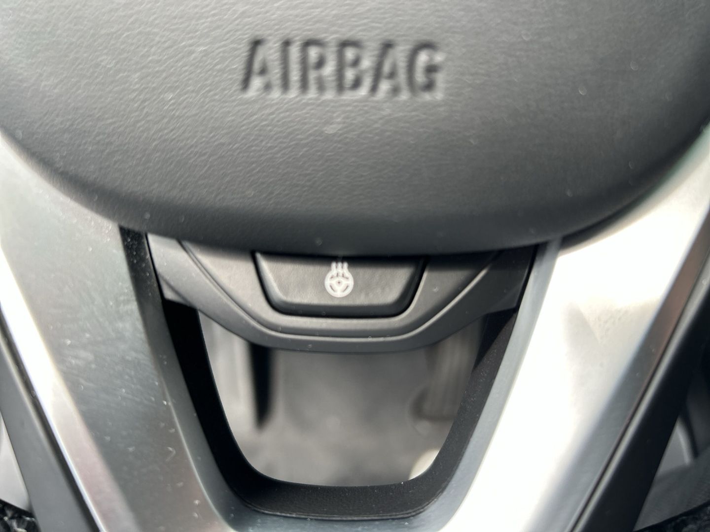 Fahrzeugabbildung BMW 116 i Automatik WLAN Schiebedach LED Navi groß e