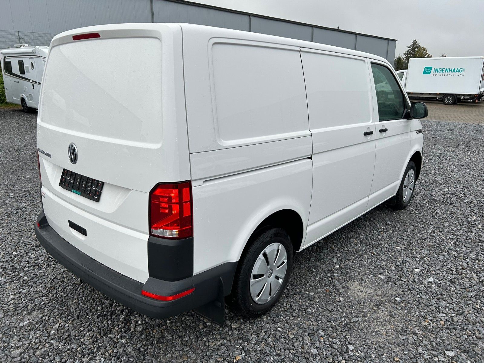 Fahrzeugabbildung Volkswagen T6.1 Transporter 2,0 TDI Klima FWD