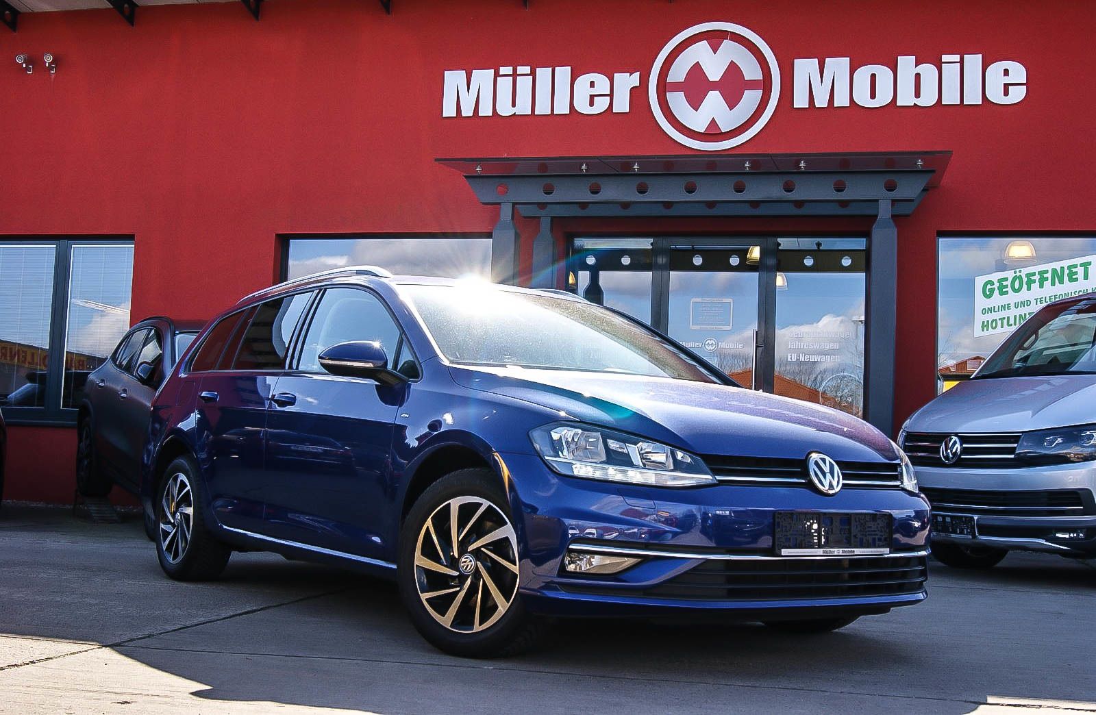 Fahrzeugabbildung Volkswagen Golf VII Variant 1.0 TSI Join NAVI PDC SZHG AHK