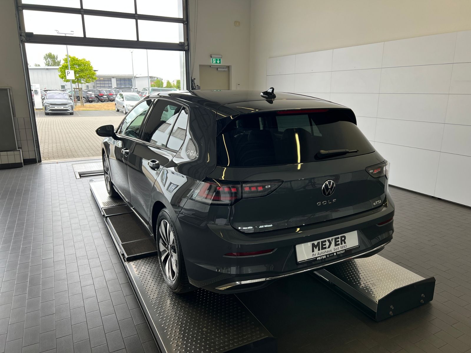 Fahrzeugabbildung Volkswagen Golf VIII Goal 1.5 eTSI DSG *AHK, LED, ACC, Navi