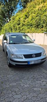 Volkswagen Passat 1.6 - Volkswagen Passat aus 1999: Kombi