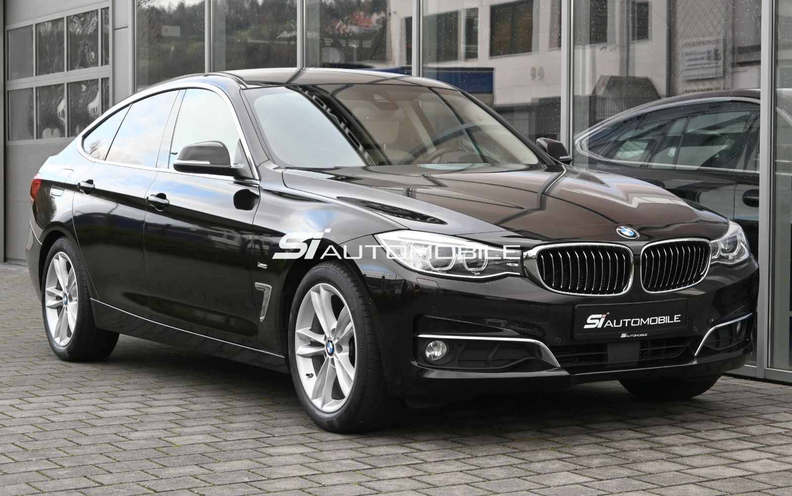 Fahrzeugabbildung BMW 320d Gran Turismo Luxury Line °ACC°AHK°HEAD-UP°