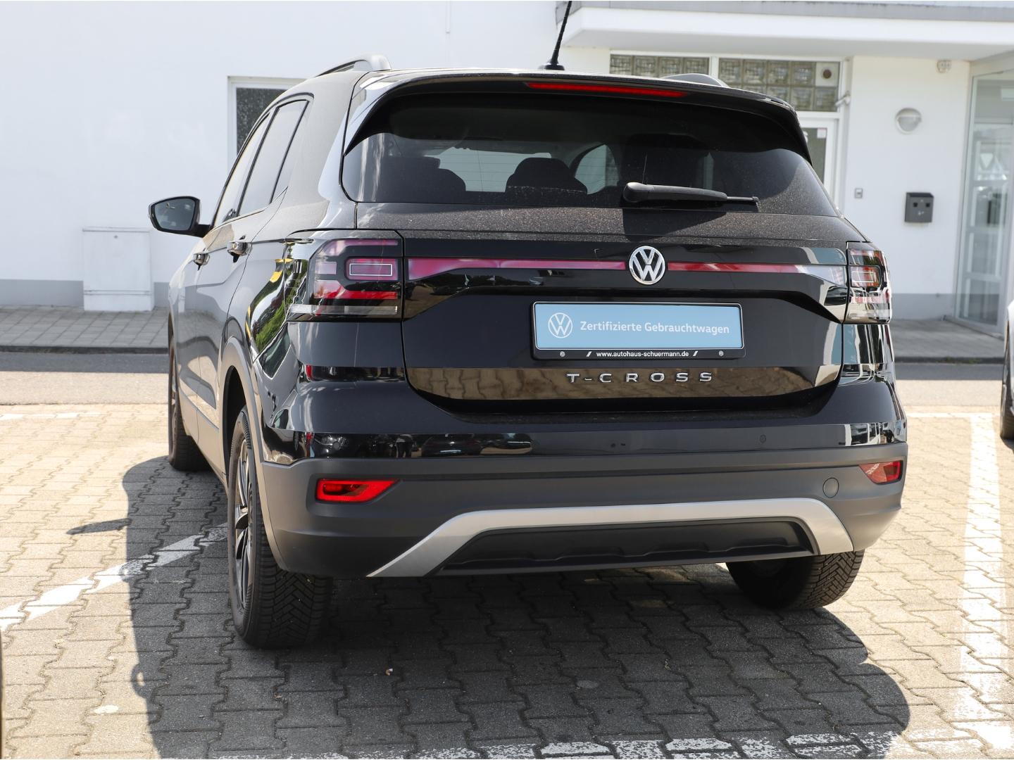Volkswagen T-Cross UNITED TSI DSG NAVI CARPLAY BLINDSPOT AC