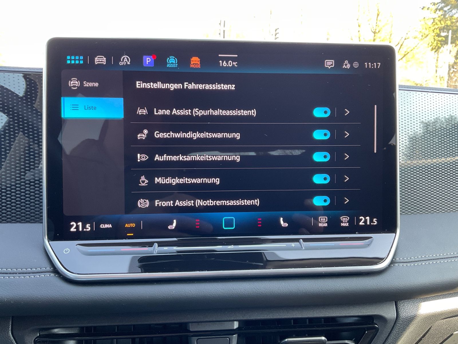 Fahrzeugabbildung Volkswagen Tiguan 2.0 TDI DSG Life,AHK,ACC,LED,Kamera