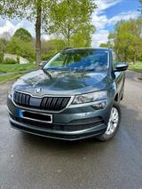 Skoda Karoq 1.5l TSI ACT DSG AMBITION + AHK + HU 12/27 - Skoda Karoq in Bochum
