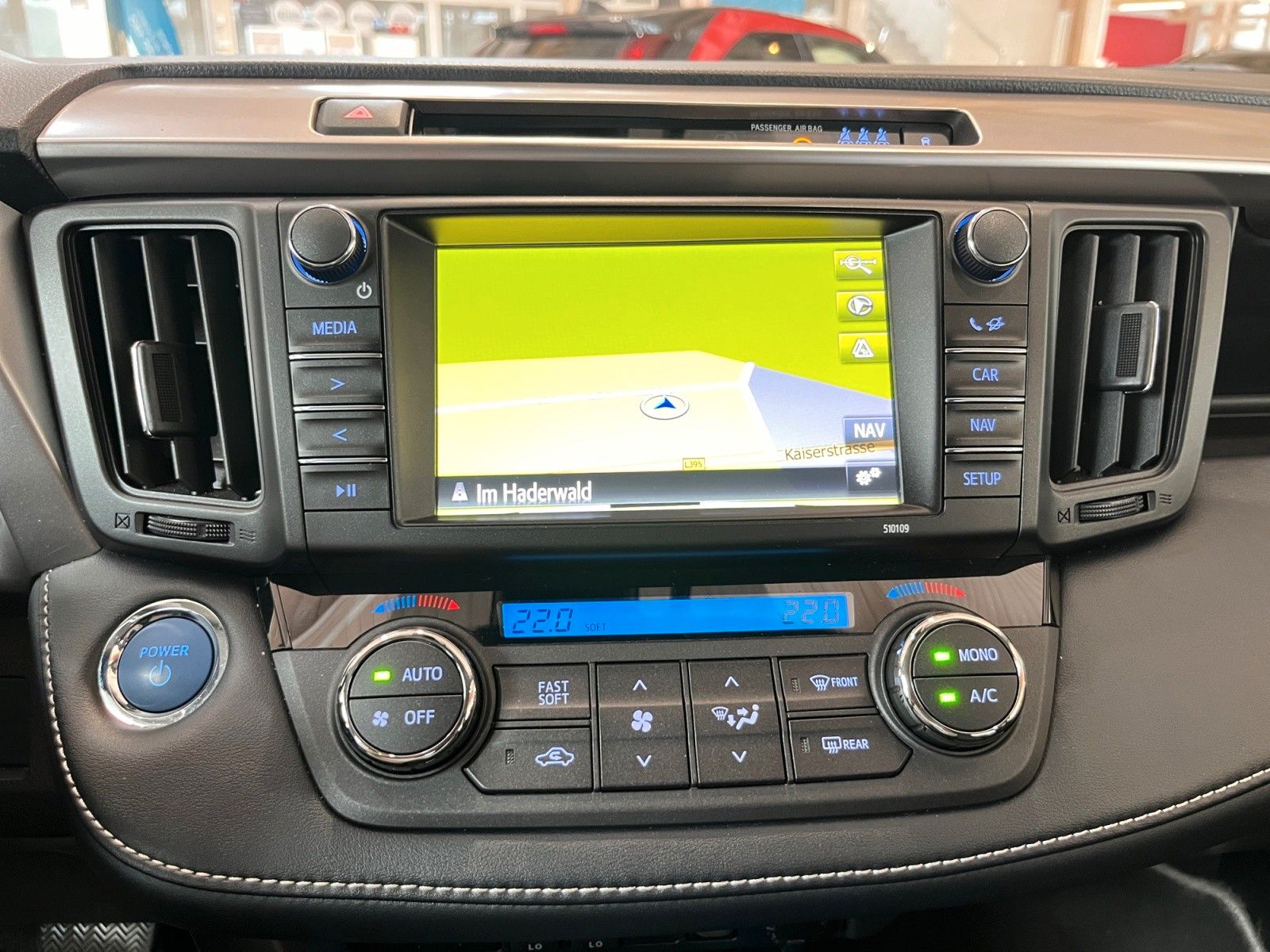 Fahrzeugabbildung Toyota RAV4 Hybrid Executive