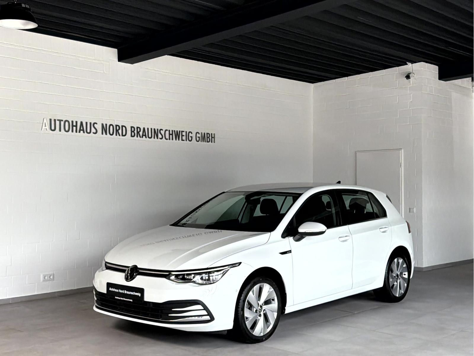 Volkswagen Golf VIII 2.0 TDI Style*Navi*LED*Keyless*Massage