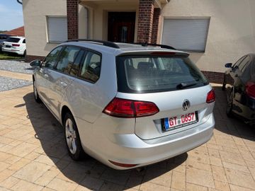 Volkswagen Golf - 3