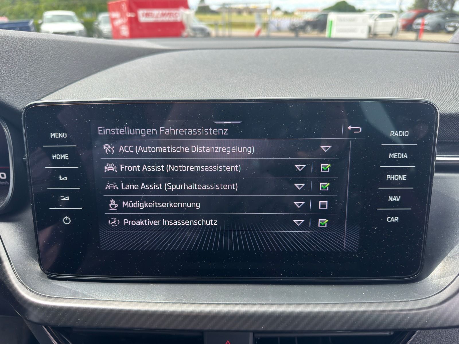 Fahrzeugabbildung SKODA Kamiq 1.5 TSI Monte Carlo*AHK*RFK*ACC*eHeck