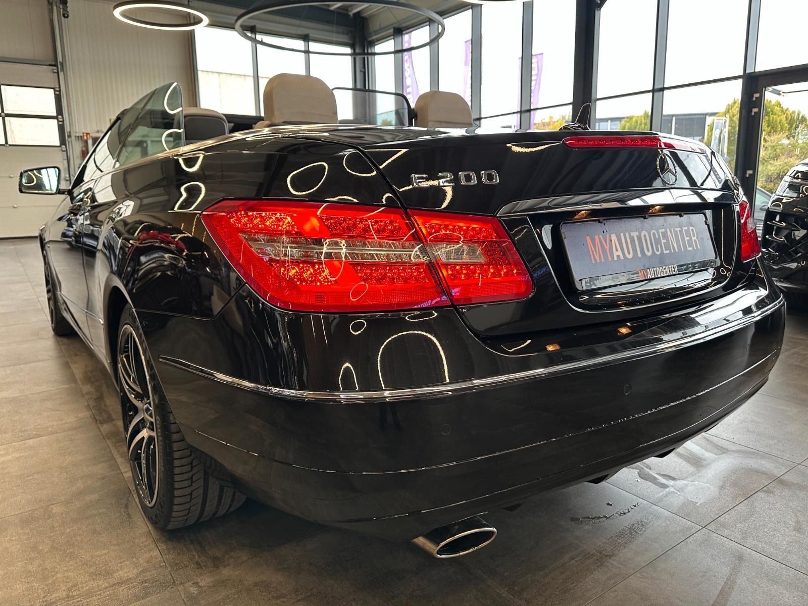 Mercedes-Benz E 200 *NACKENHZ*SITZHZ/Belüftung*NAVI*PDC*TEMPO*