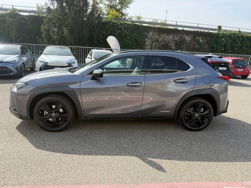Lexus UX Hybrid Midnight Edition 2WD imagem 2