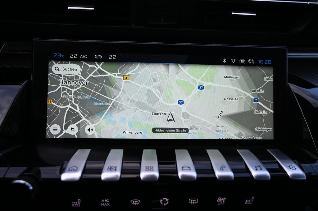 PEUGEOT 508 SW Hybrid 225 Allure Navi Leder 1.Hd CarPlay PEUGEOT 508 SW Hybrid 225 Allure Navi Leder 1.Hd CarPlay