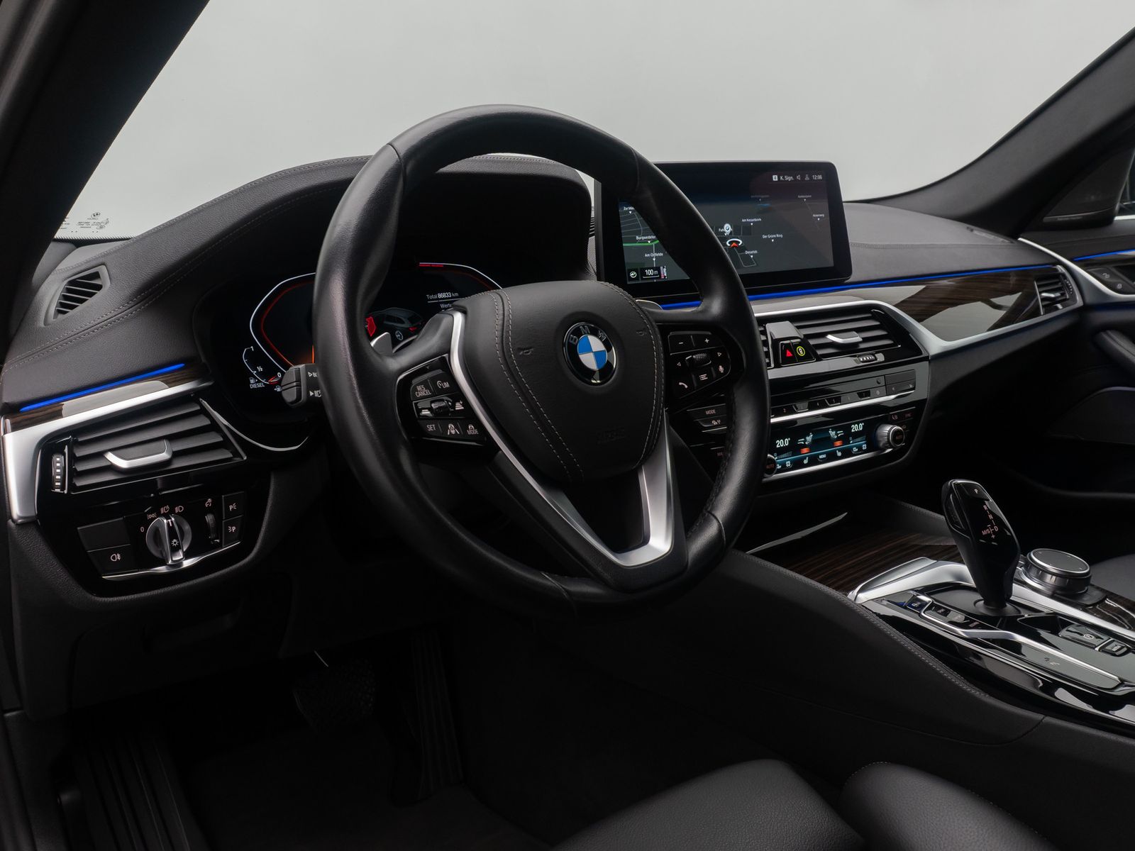 Fahrzeugabbildung BMW 540d xD Luxury Line H/K Kamera DAB AHK 4xKlima