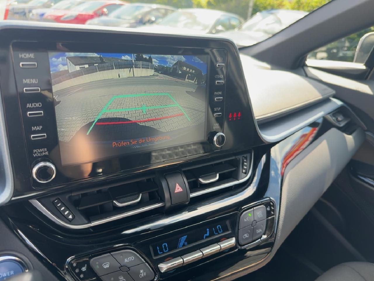 Fahrzeugabbildung Toyota C-HR 2,0 Hybrid Team D *Comfortpaket*