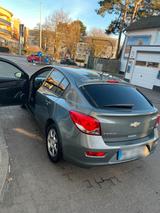 Chevrolet Cruze 2.0-Liter-Motor - Chevrolet Cruze mit Diesel-Antrieb: 2.0