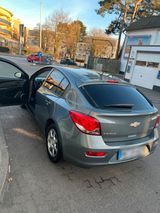 Chevrolet Cruze 2.0-Liter-Motor - Chevrolet Cruze: 2.0