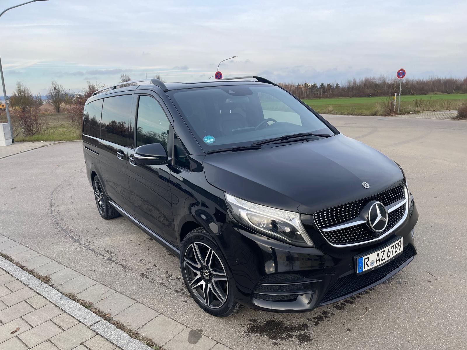 MERCEDES-BENZ V 300d AMG 4M LANG *SEHR GEPFLEGT* SERVICE NEU