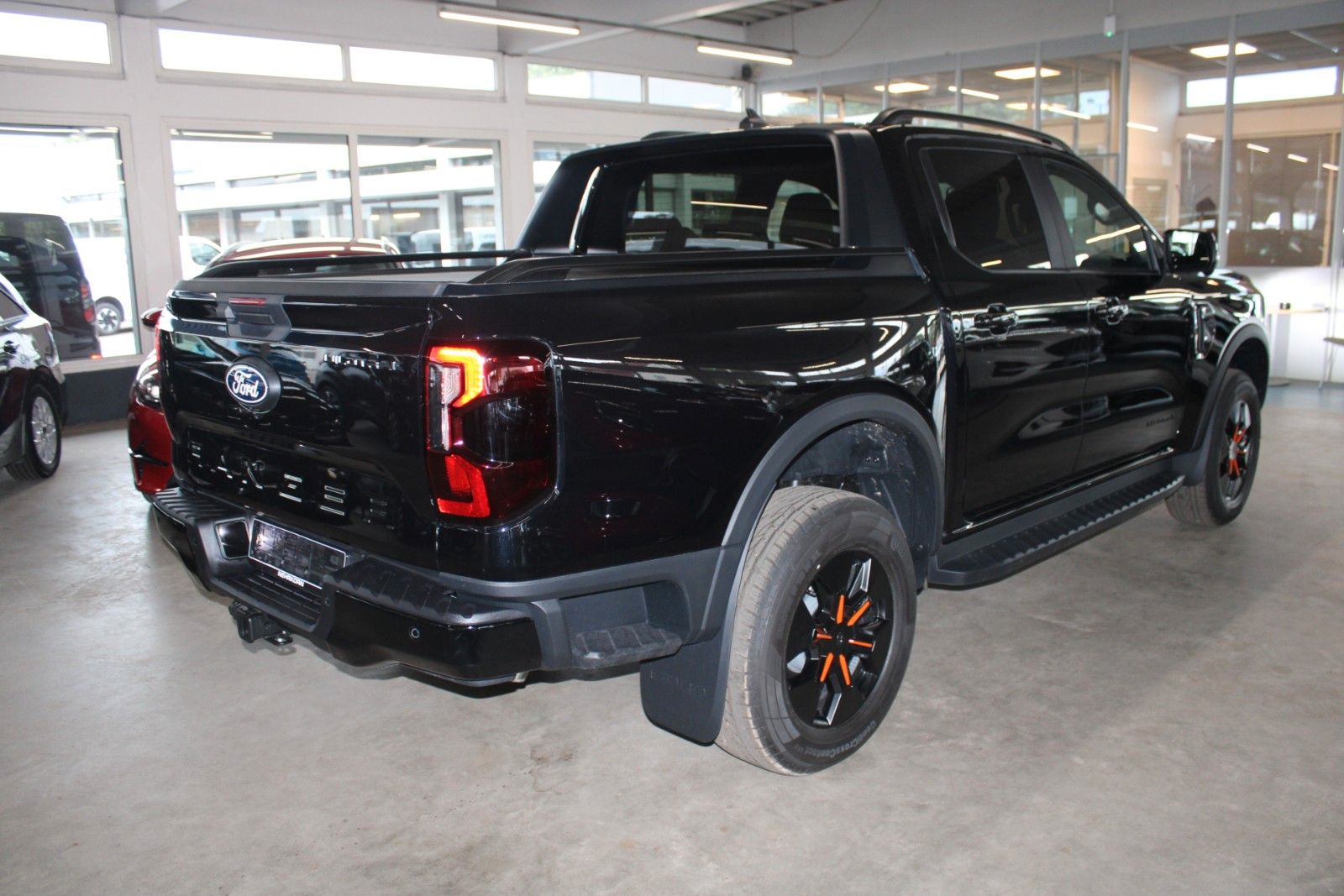 Fahrzeugabbildung Ford Ranger PHEV Wildtrak AHK ROLLO B&O ACC 360°