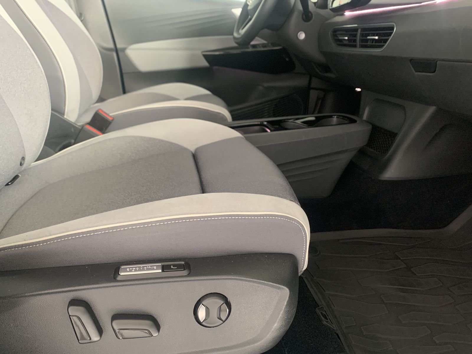 Fahrzeugabbildung Volkswagen ID.3 Pure Performance 110 kW*LED*WP*LED-Matrix*