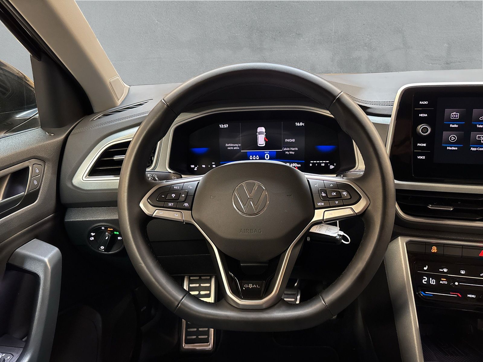 Fahrzeugabbildung Volkswagen T-Roc 2.0 TDI Goal AHK Kamera LED ACC