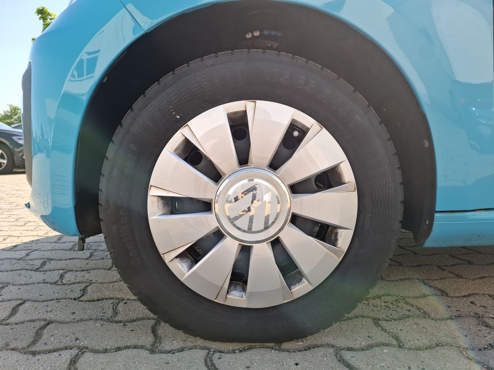 Fahrzeugabbildung Volkswagen up! 1.0 Klima DAB SH