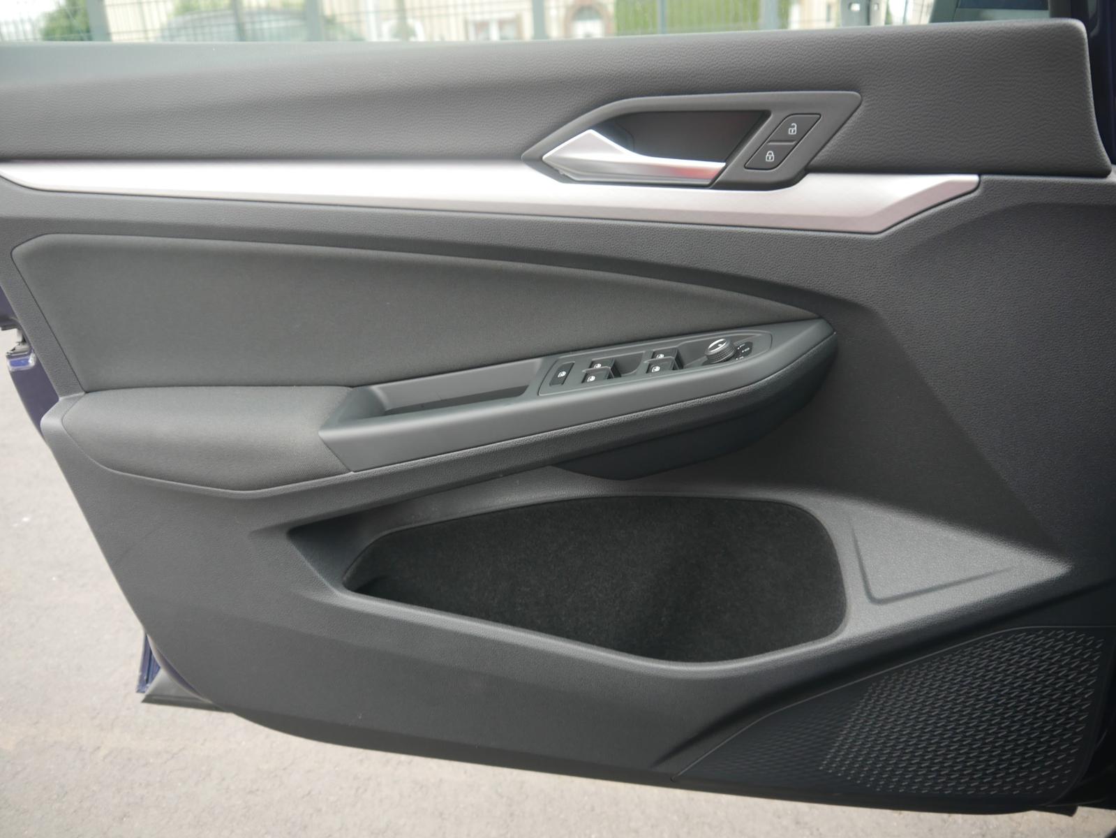 Volkswagen Golf VIII 1.0 Life LED Digitales Cockpit PDC, миниатюра 30