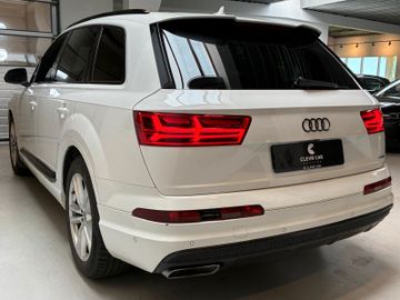 Audi Q7 - 4