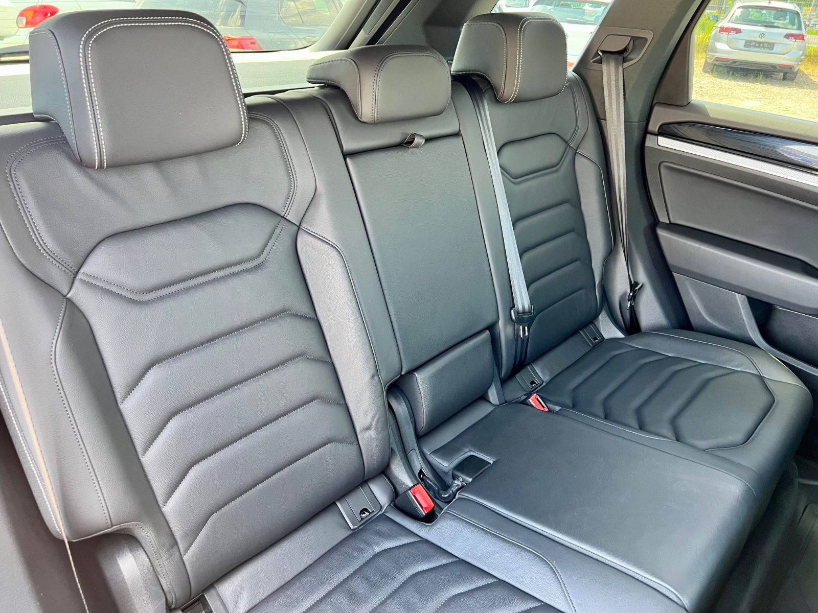 VW Touareg 4Motion AAC LEDER SHZ STHZG