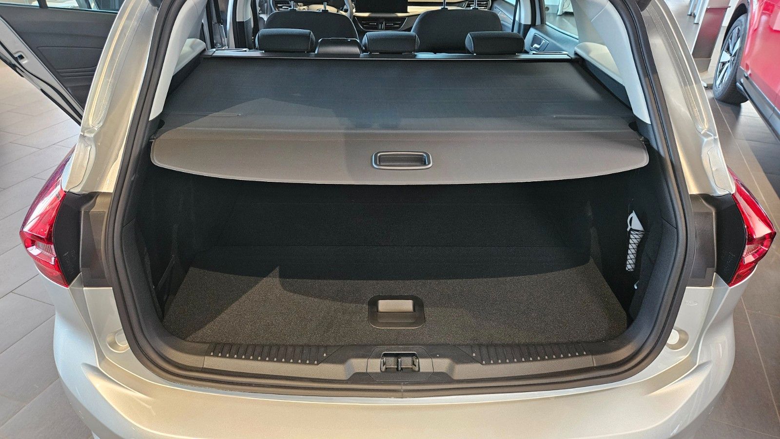 Fahrzeugabbildung Ford Focus Turnier Titanium el.Heckklappe Head-Up