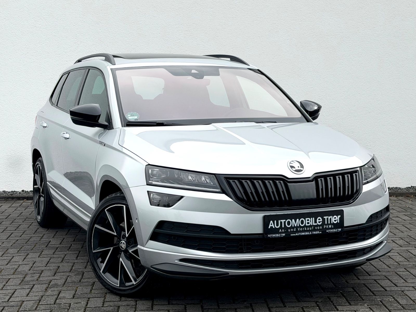 Skoda Karoq Sportline 2.0 TSI DSG 4x4 PANO LED ACC AHK foto 3