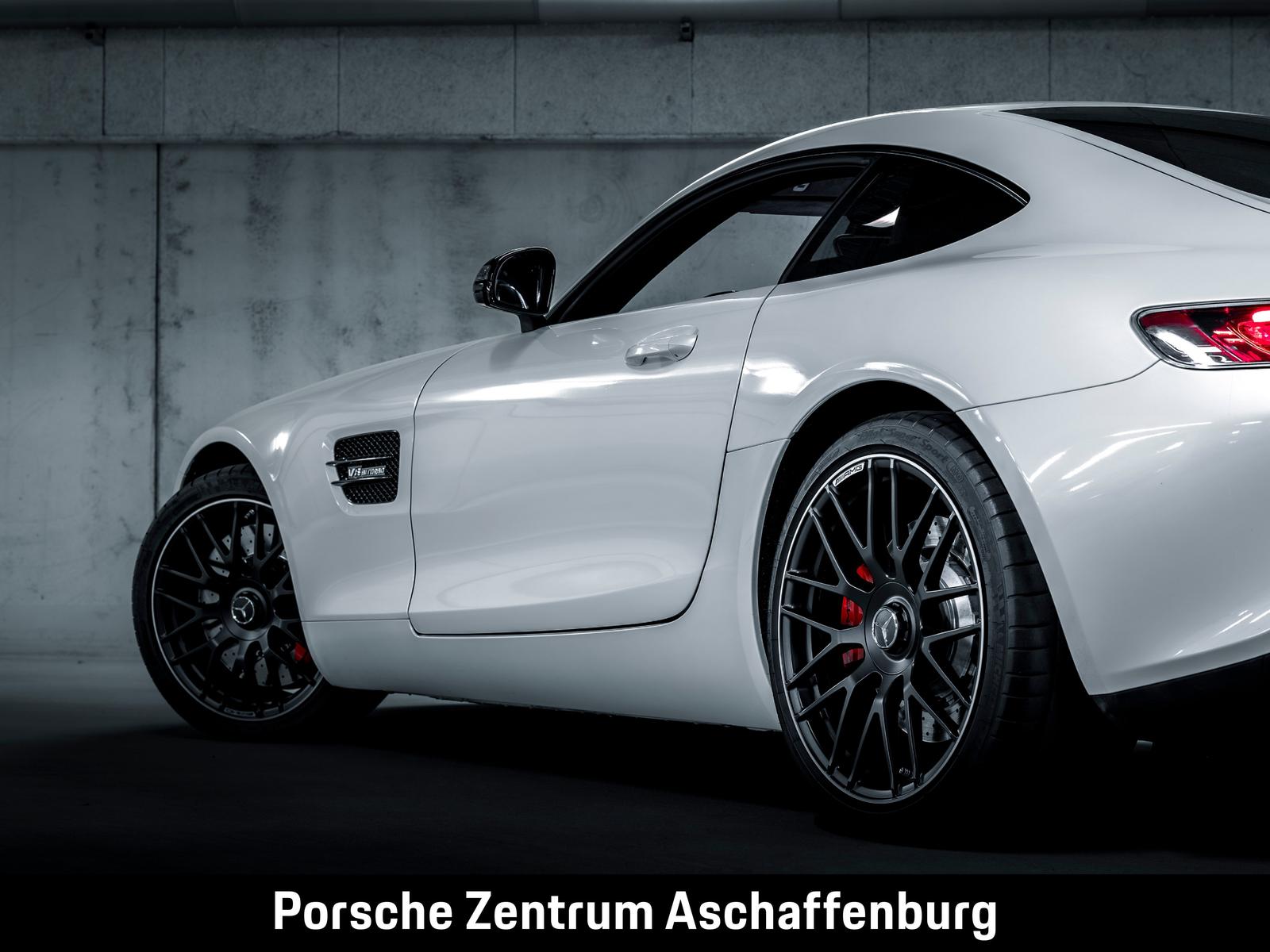 Mercedes-Benz AMG GT S Night Paket Performance Sitze