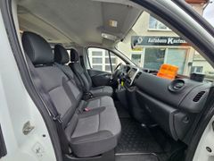 Fahrzeugabbildung Trafic Combi L2H1 2,8t Life 2.0 dCi 120 EU6d-T