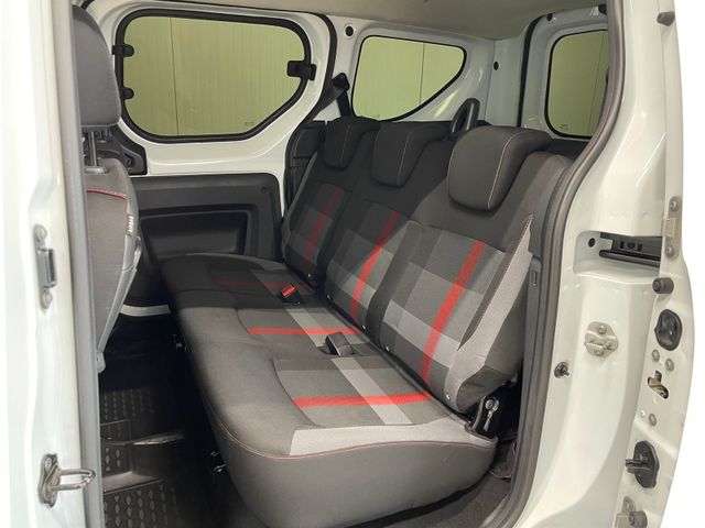 Dokker Stepway Plus 1.3 TCe 130 NAVI TEMPOMAT