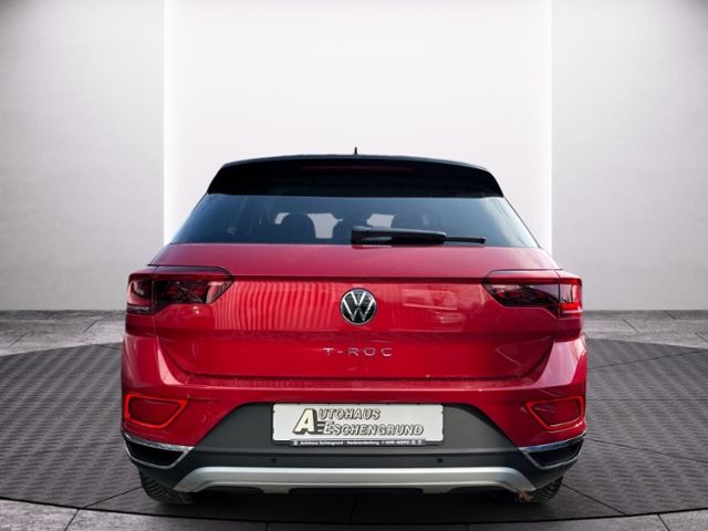 Fahrzeugabbildung Volkswagen T-Roc 1.5 TSI DSG AHK KAMERA