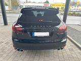Porsche Cayenne Turbo VOLLAUSSTATTUNG! Approved! - Porsche Gebrauchtwagen in Paderborn
