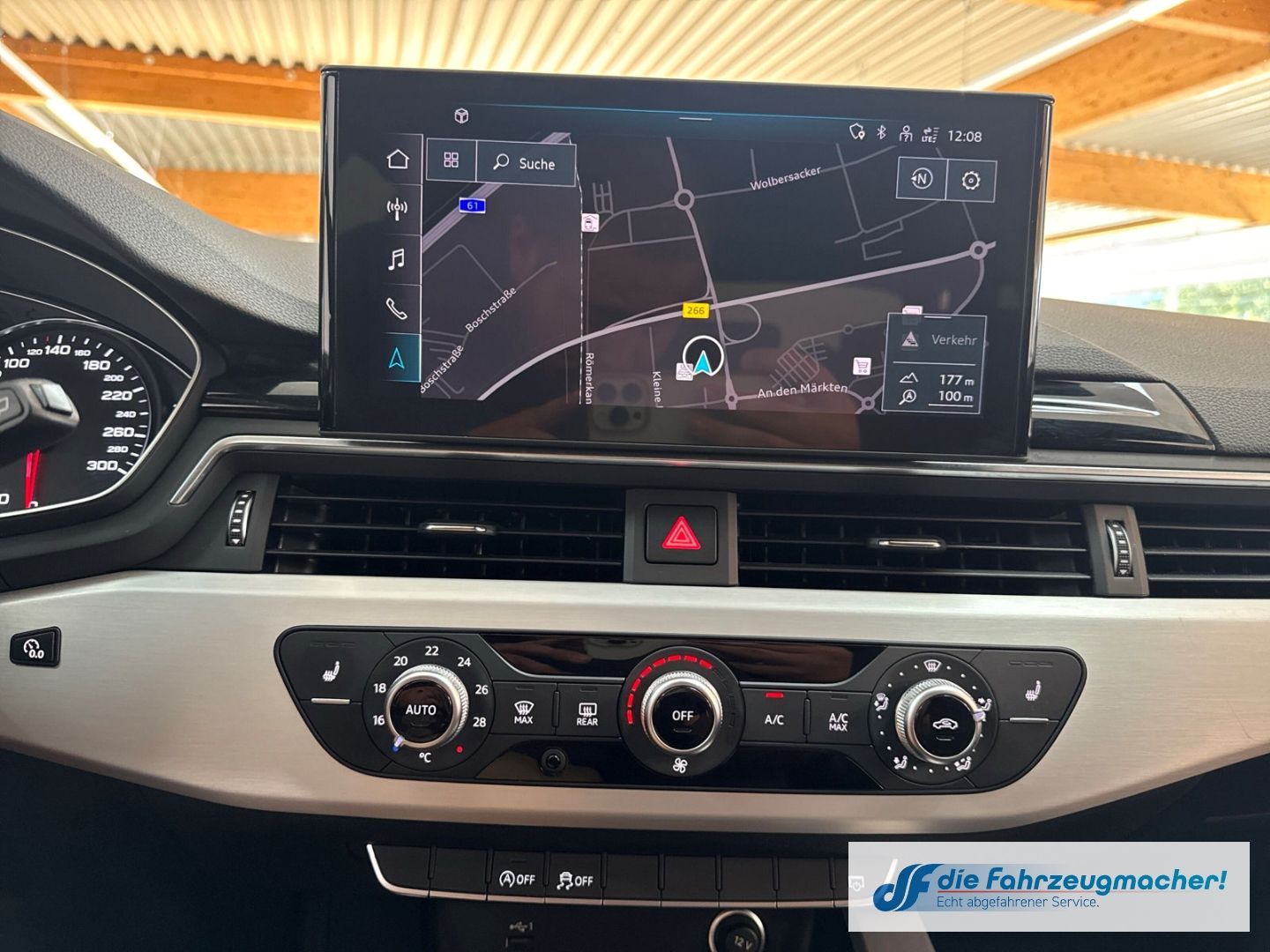 Fahrzeugabbildung Audi A4 Avant 35 TDI S line Navi Leder LED ACC Klimaa