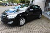 Opel Astra J Lim. 5-trg. Edition