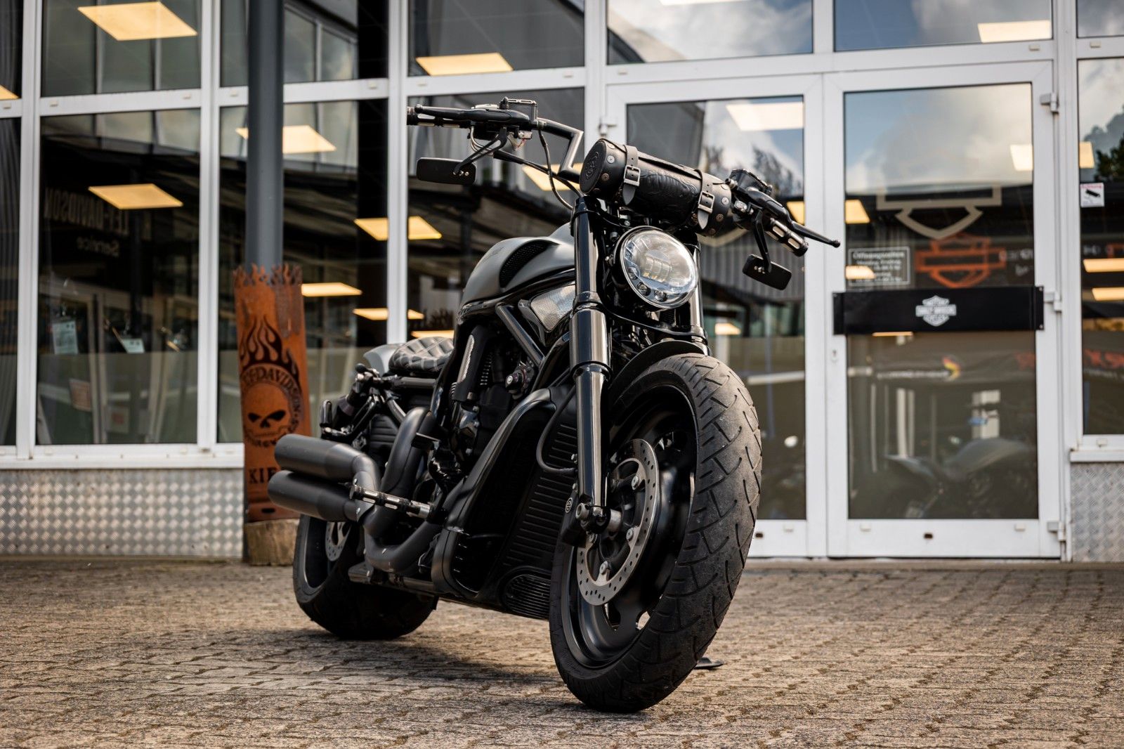 Fahrzeugabbildung Harley-Davidson VRSCDX Night Rod Special - Remus - Mini Ape