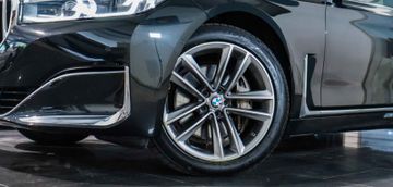 BMW 730 - 7