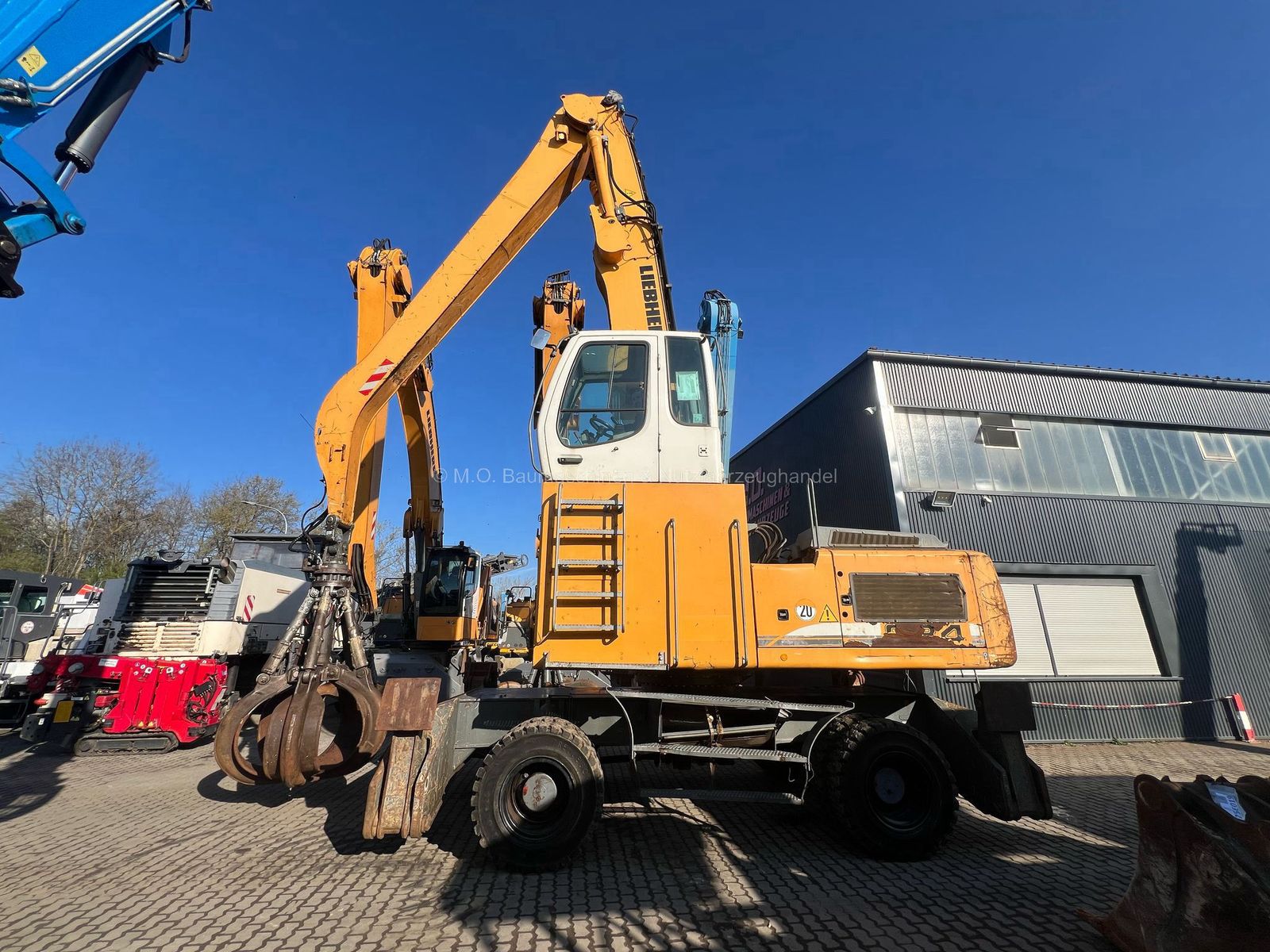 Fahrzeugabbildung Liebherr A 934 C Litronic