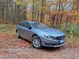 Volvo V60 Cross Country D4 Geartronic - - gebrauchte Volvo V60 Cross Country aus dem Jahr 2017