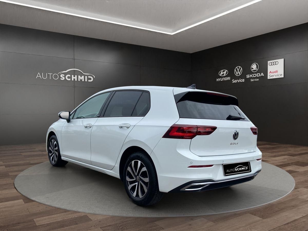 Golf VIII 1.5 TSI 6-Gang Matrix-LED StHz Panoram
